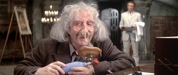 The-Pink-Panther-Strikes-Again-03